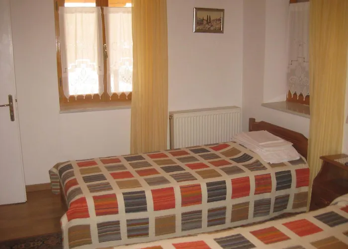 Dafni Semesterbostad Kastrí