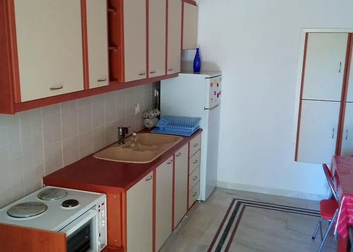 Dafni Semesterbostad *