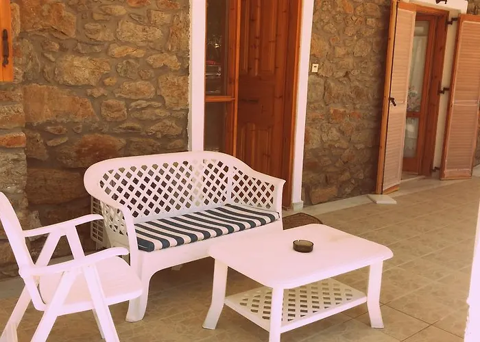 Dafni Semesterbostad Kastrí